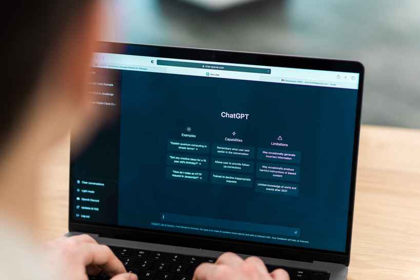 Opened AI Chat Laptop 20kb